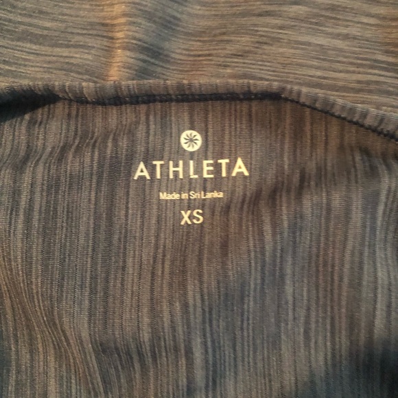 Athleta Short Sleeve Workout Top Size XS - Picture 4 of 4